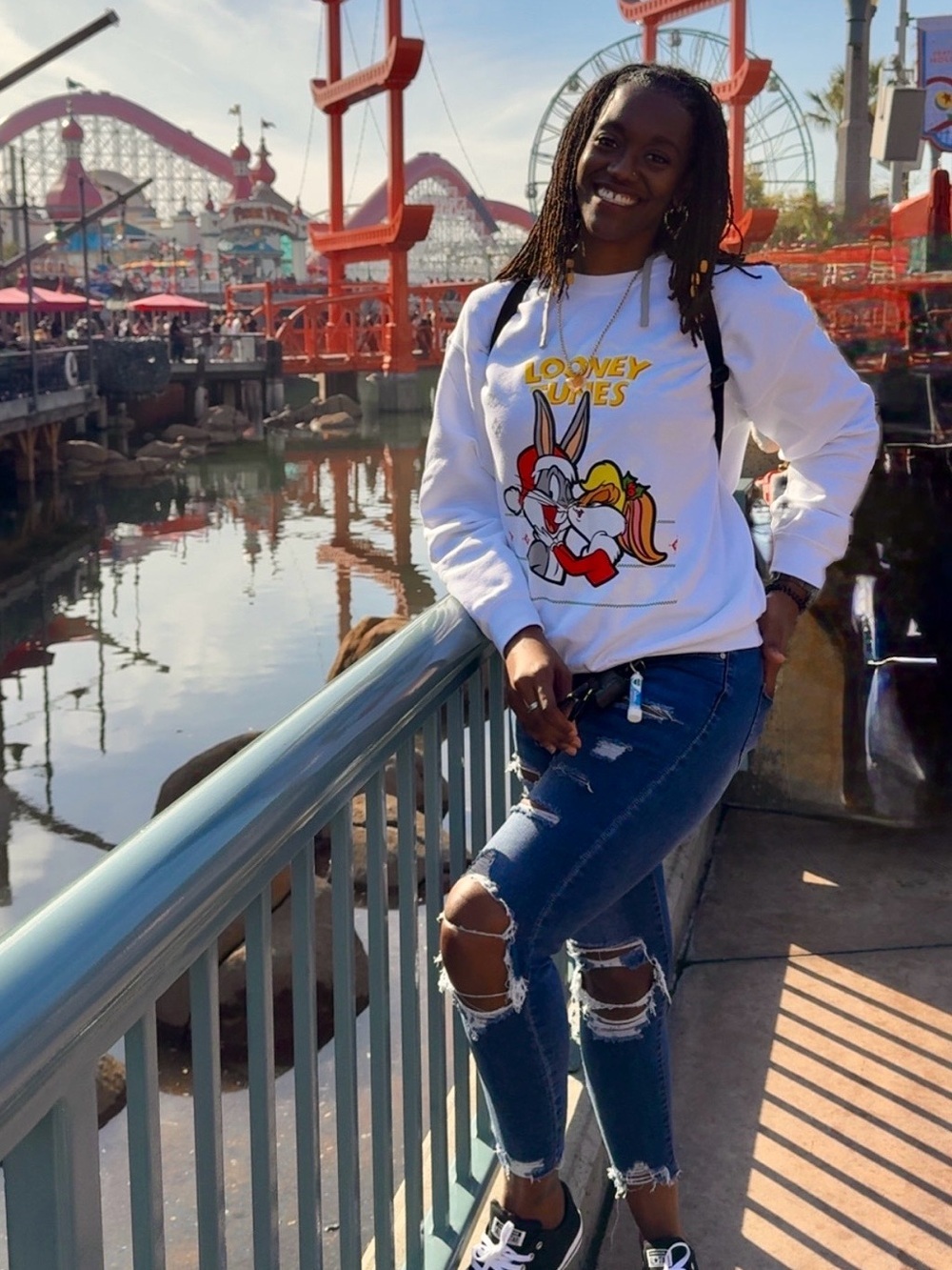 Gildan White Looney Tunes Graphic Crewneck Sweatshirt - Picture 5 of 7